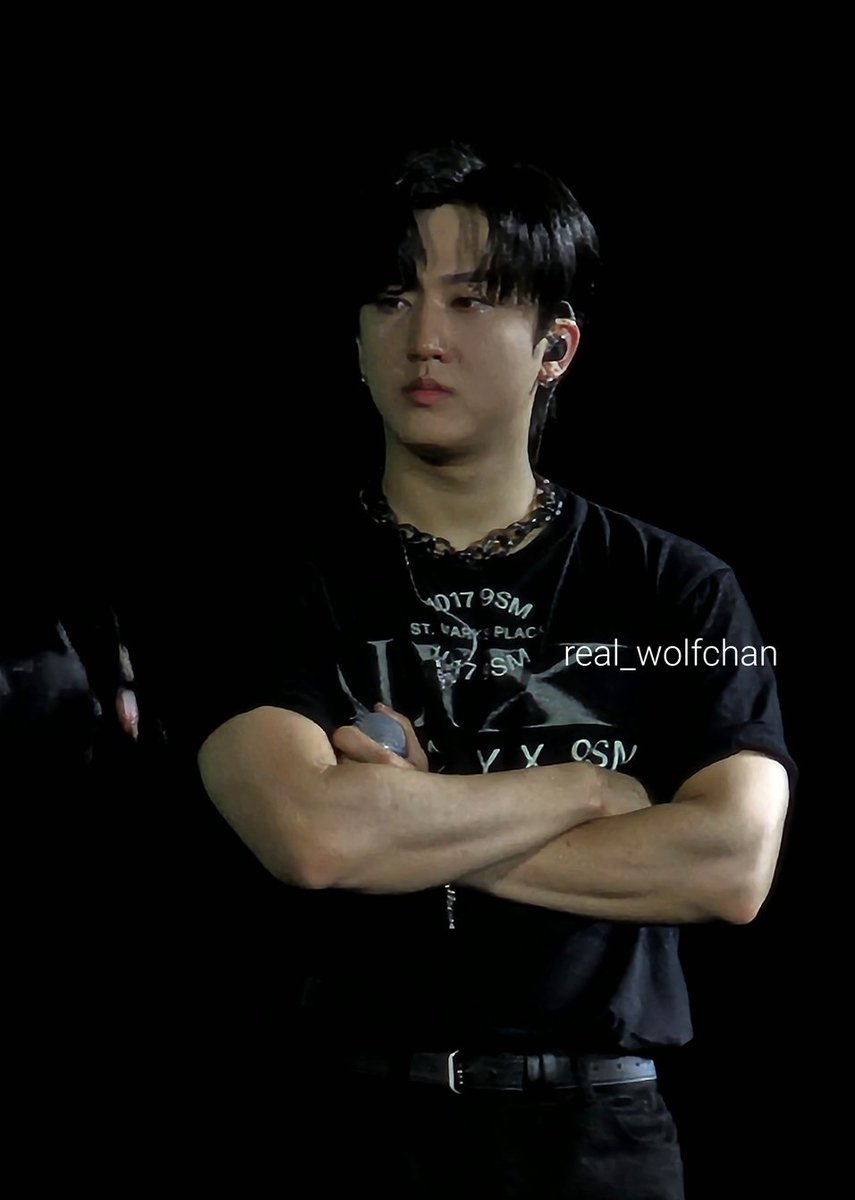 seochangbinpics's tweet photo. the finest man alive https://t.co/R6XKnjMeaD