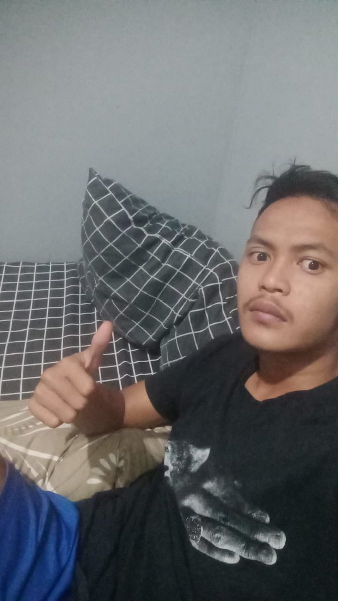 Electroniiii's tweet photo. @calonpedjabat @fadlymaullanaa Sip ah https://t.co/9NfQLDhh7U