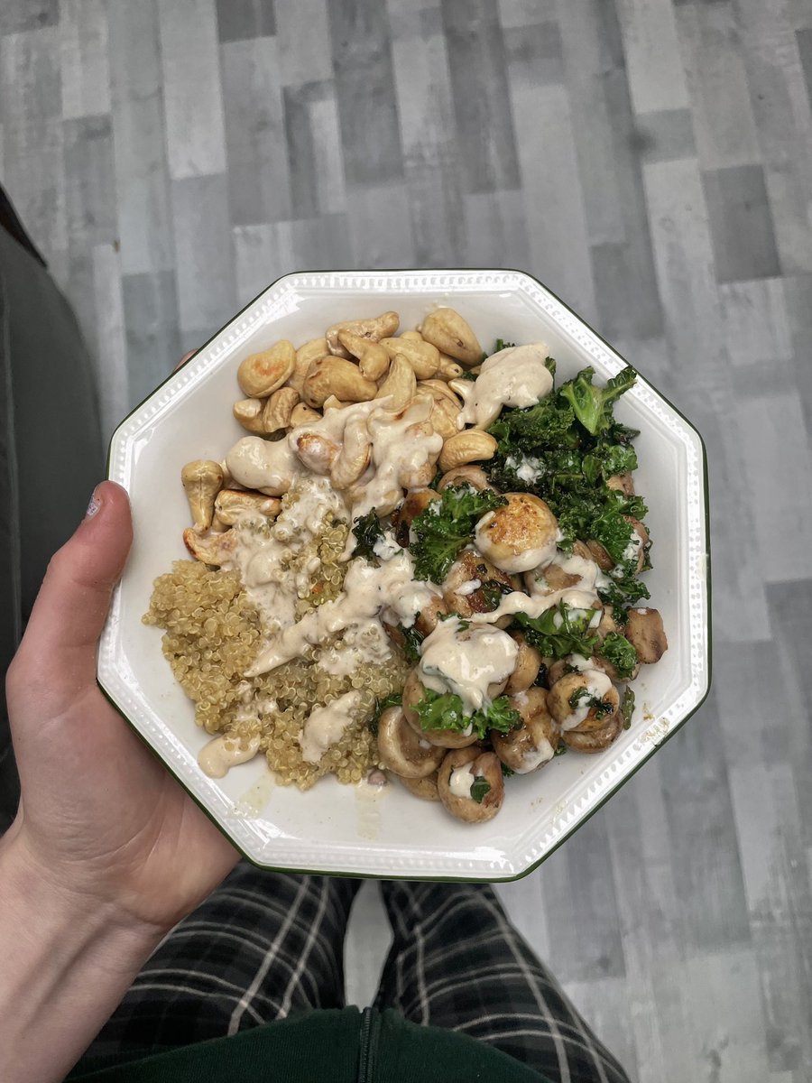 spooky scary beleton tweet media