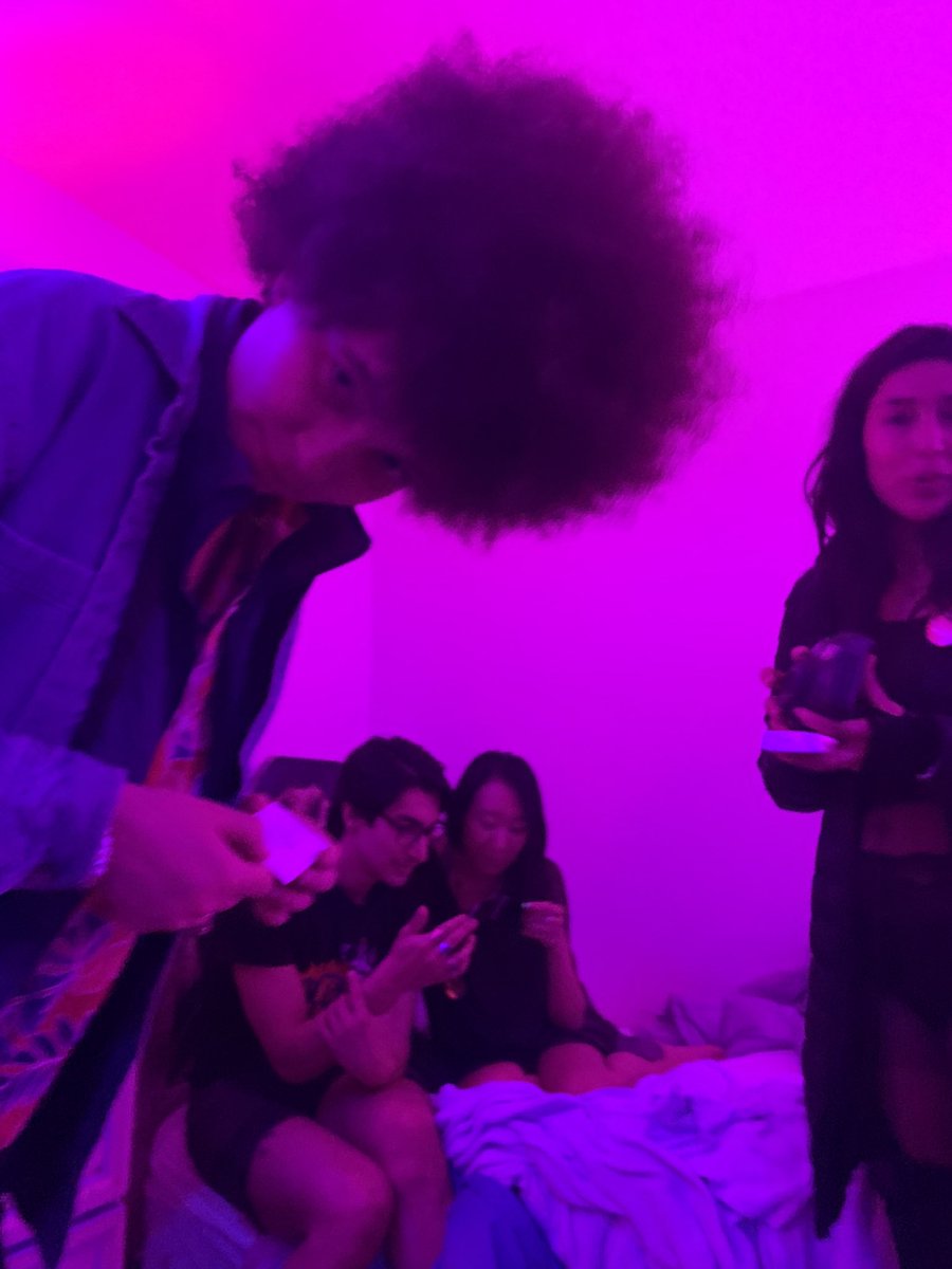 voidpeeper's tweet image. 