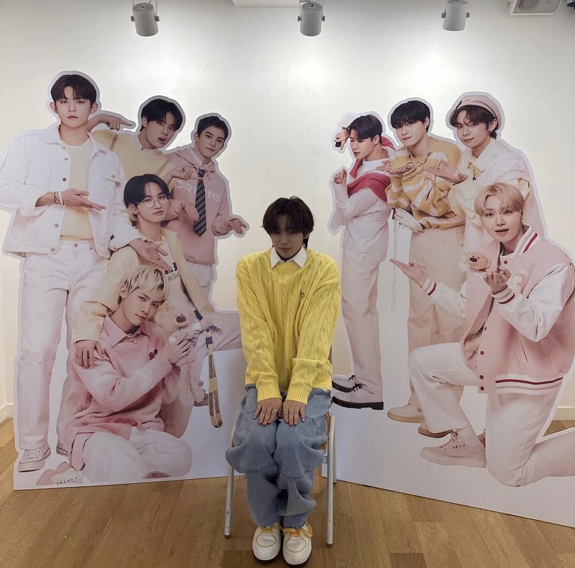 d5_is_superstar's tweet image. Team yellow🐣&amp;amp; 自撮りの神ドンゴン🌸
#TO1 
#TO1_springtime_TOgether