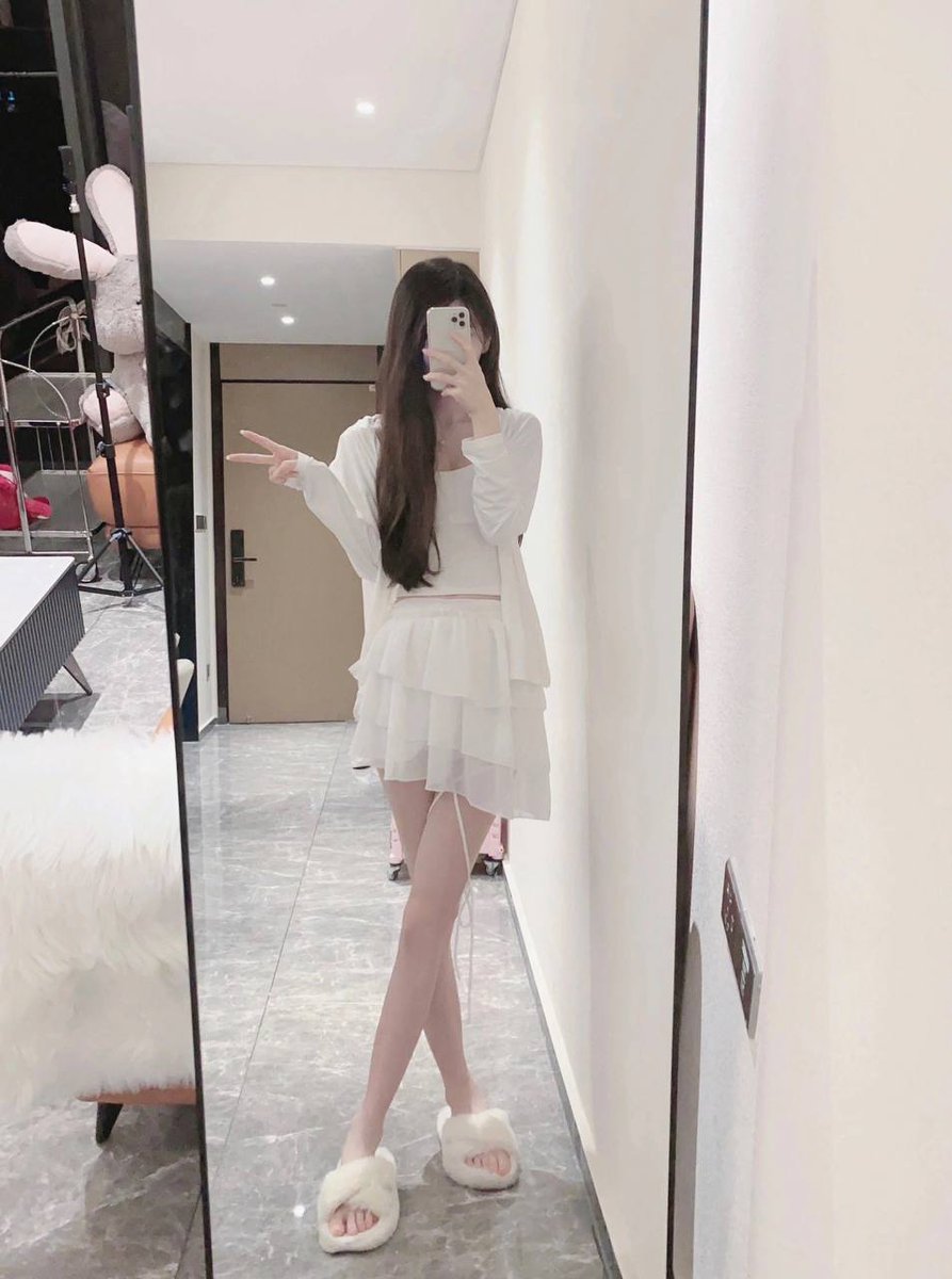 Crystal3_03's tweet photo. I don't want to talk about the past nowadays because memories of you are everywhere in the past. https://t.co/0ySRZBVDdY