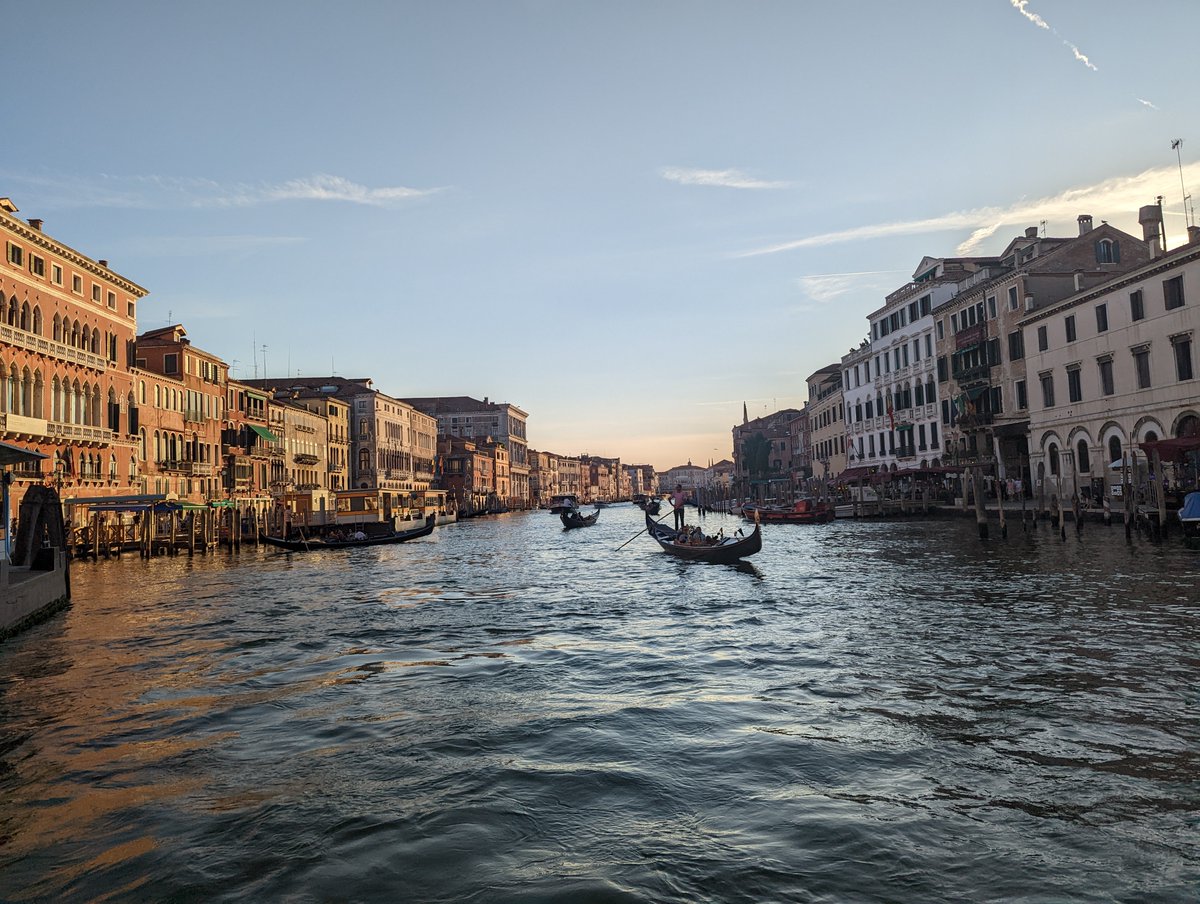 AmanBadman's tweet photo. @madebygoogle A few of my faves. Captured in Italy on 6 Pro! https://t.co/eUDdxzH3JN