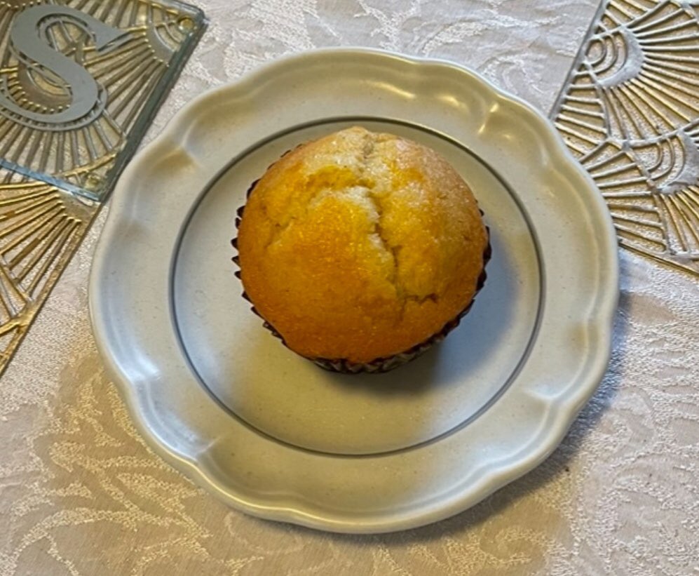 sonnylee2's tweet photo. A soulmate is a friend family who never leaves. In my continuing efforts to support local Coffee Houses. My Corn Muffin was from Cai’s in Metuchen, NJ🥓🍘
#caiscoffee #cornmuffin #breakfast #bacon #downtownmetuchenalliance https://t.co/4Xix6A0BVJ