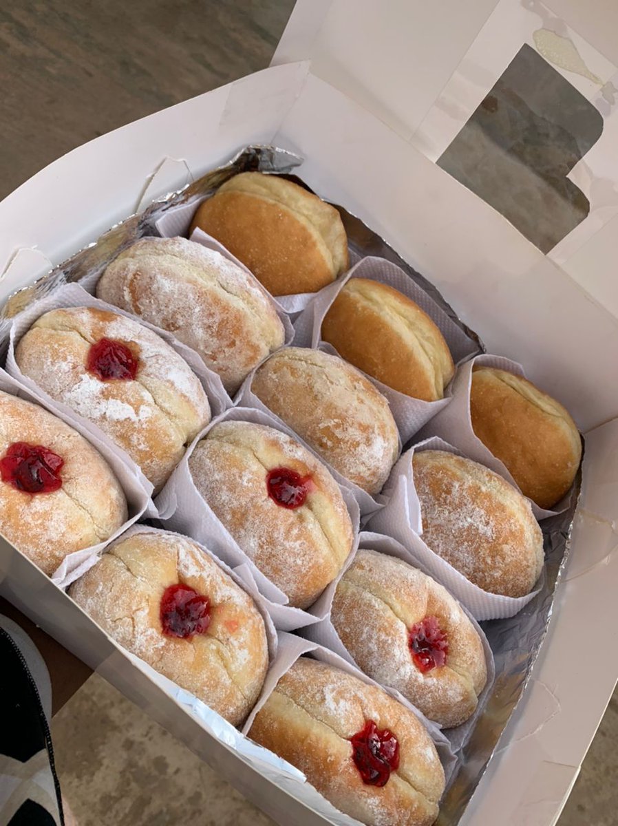 MaymounahMogaji's tweet photo. Do you know that doughnuts are on the menu for #techfoodfeast?
Now you know so tell me, why haven't you purchased your ticket yet? Here👇
https://t.co/U7DwLRUPTY…
For more enquires, kindly reach out to 07066790056 on WhatsApp.
#Funday
#techfest
#techmeetup
#networking https://t.co/JlKIXx8vna