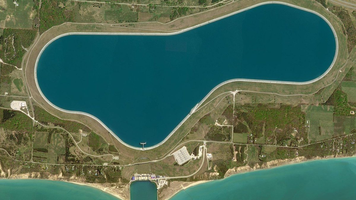 NatlHydroAssoc's tweet photo. Today's POWERHOUSE insight "Learning From Pumped Storage #Hydropower Development In Australia," featured an interview with Rick McElhinney, CEO of @SunshineHydro, an Australian company, who shared his thoughts on global #PumpedStorage development and more: https://t.co/rrOxJSVY0O https://t.co/fG36JiuLWk