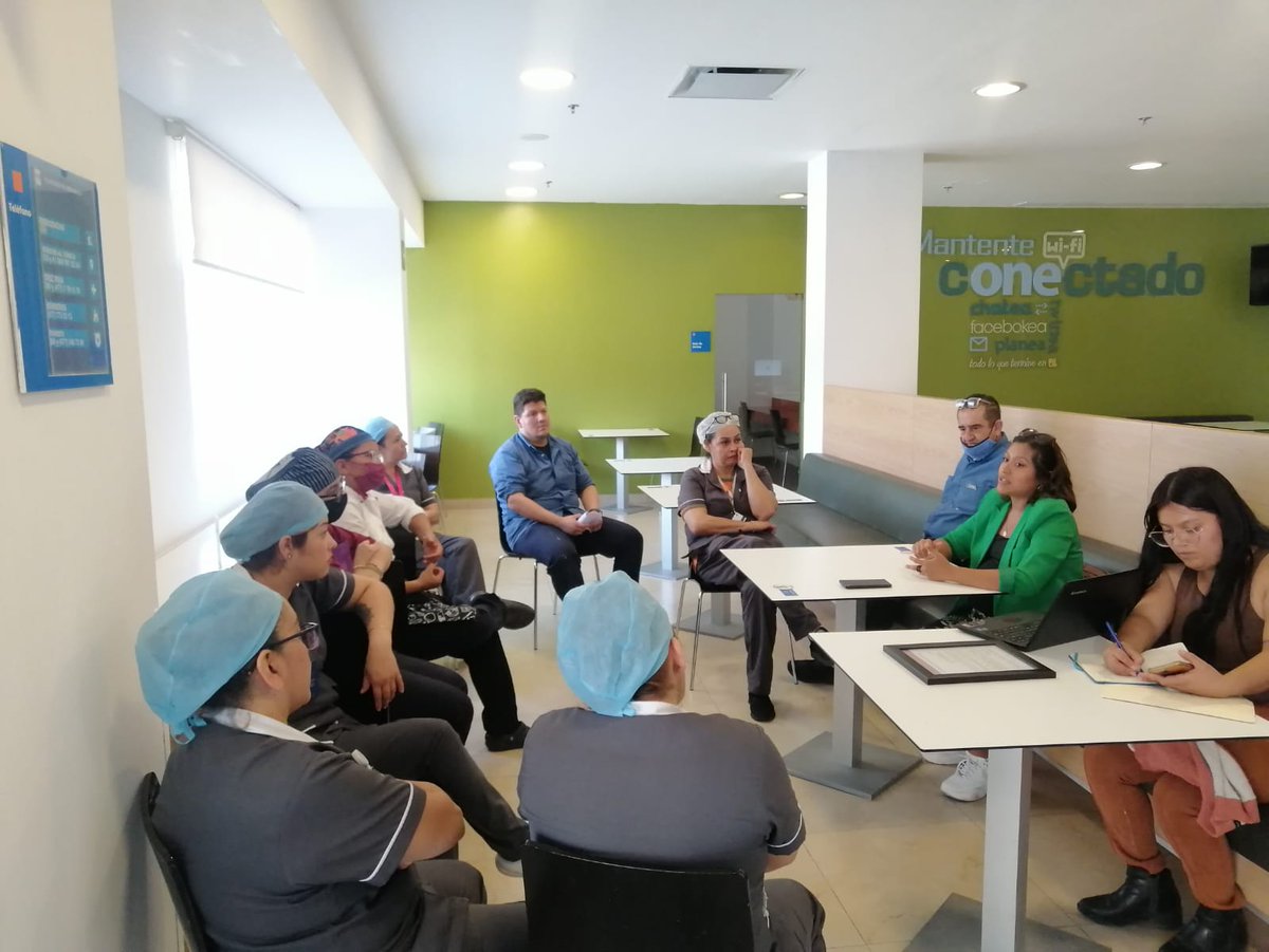 crocseccion77's tweet photo. #León Realizamos el anuncio de los logros obtenidos por la comisión Revisora de Contrato del hotel One, donde este año se alcanzaron grandes acuerdos salariales para cada trabajador.
Al igual, realizamos la entrega de Constancia de Legitimación de su CCT. 
#CROCenMovimiento https://t.co/lKaT2YnygS
