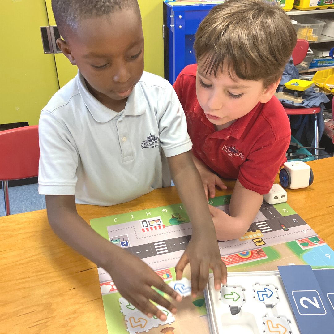 DayspringCA's tweet photo. Kindergarten students learn basic programming skills in their STEM class. Want to learn about Kindergarten at Dayspring? Schedule your personal tour today at https://t.co/y79A8mJWa7! We are enrolling for the 2023-2024 school year and have limited availability. Check us out! https://t.co/o6azchU5Rw