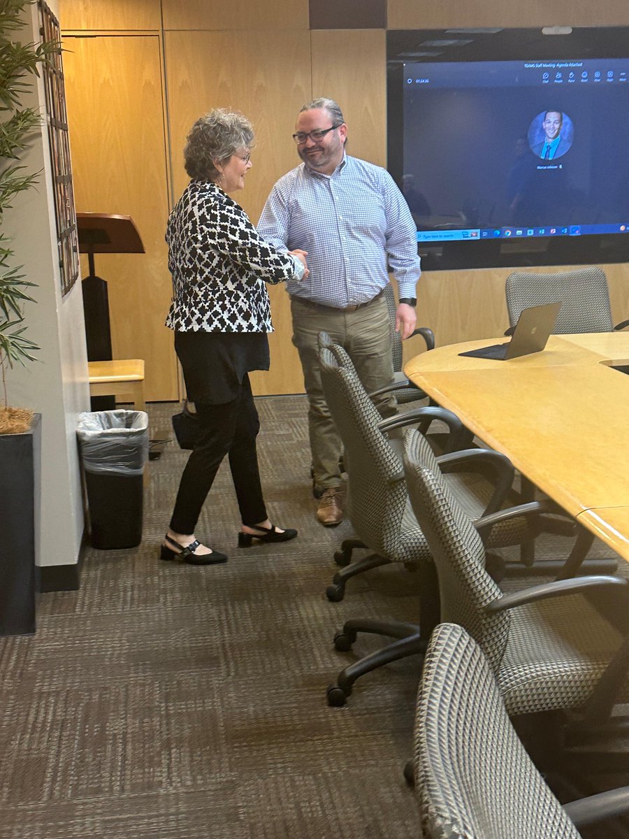 ADonovanRDF's tweet photo. It was great to meet the team at @VitalystHealth today! Looking forward to collaborating more as we work to advance access to healthcare for our communities. #NationalPublicHealthWeek https://t.co/9oVfgQOVDG