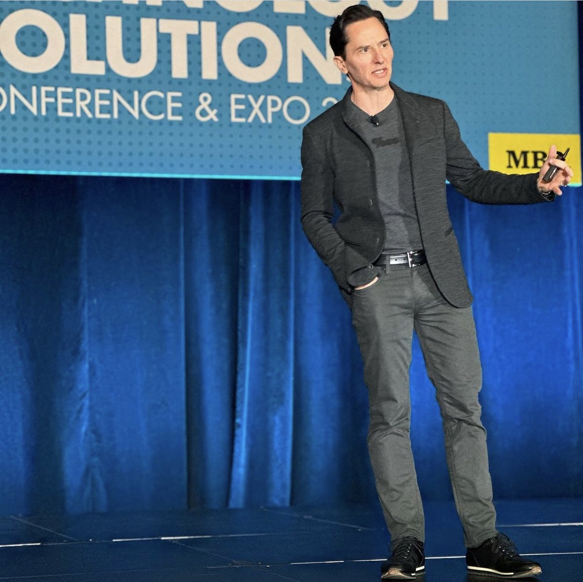 TheBasisPoint's tweet photo. 3/ Here's a fun action shot. Tx to @MBAMortgage #mbatech23 for bringing all mortgage fintech together at this critical time when lenders need fintech efficiency to weather this market cycle. https://t.co/Jr96E6qMJA