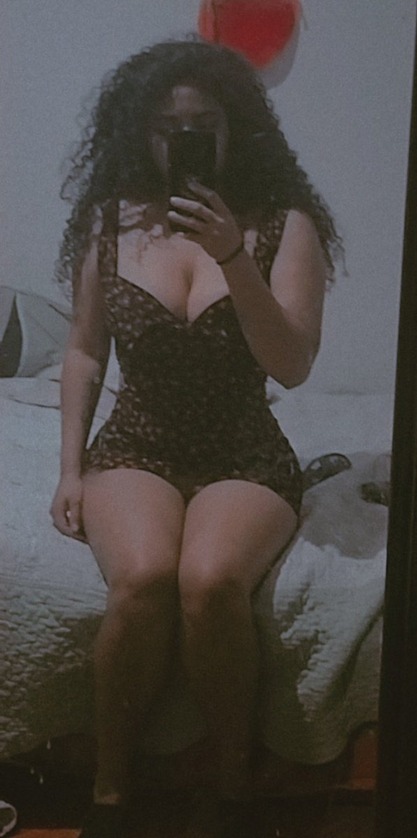 Mafe5878's tweet photo. Deberían ver el resto de las fotos en mi página azul 👿👿

https://t.co/05pzAV3fMM https://t.co/iilp92Ts8Z