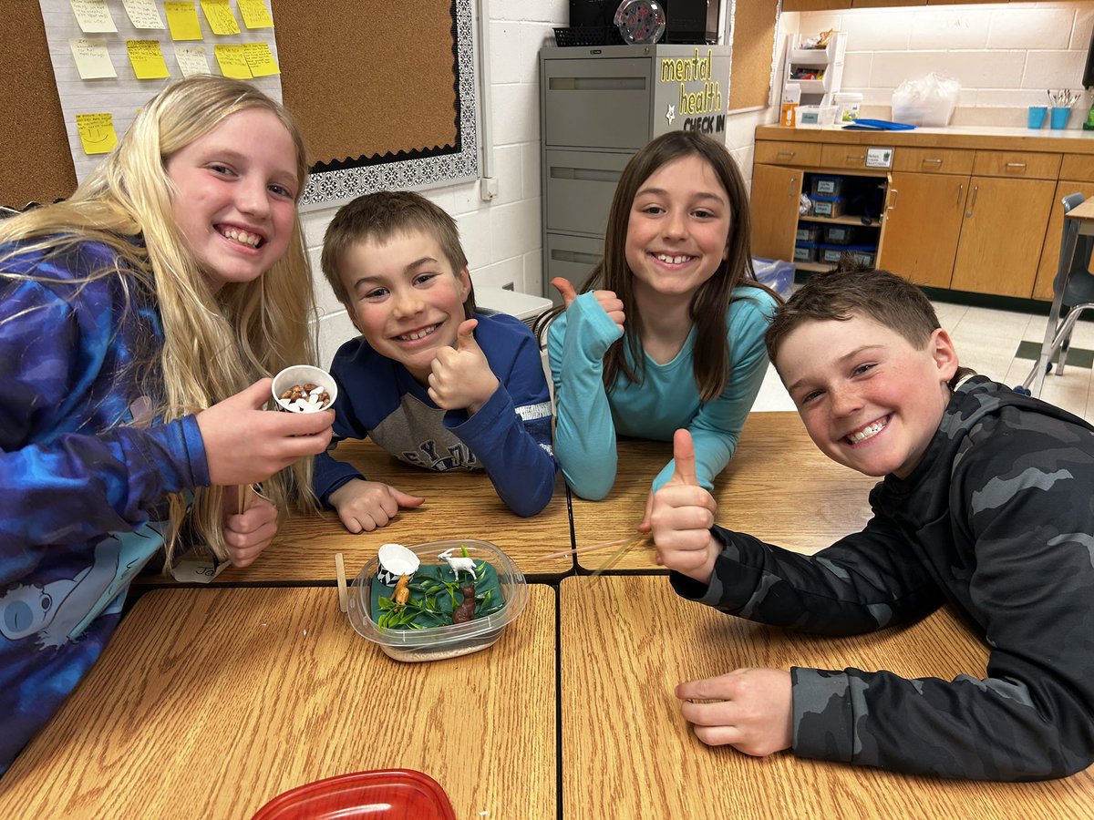 Hopkins_UTES's tweet photo. And one more group. Unfortunately, we had one group who did not get the job done within the contractual time which lead to a whole other conversation. #HandsOnLearning #MemorableLesson when a student finishes with “wow, that was a great conversation”! https://t.co/niSM1dMXZc