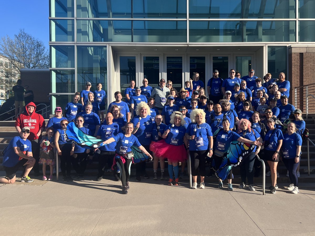 ornlfcu's tweet photo. Our group had a blast participating in the @chknoxmarathon 5K this past weekend! 🏃‍♂️🏃‍♀️ #CHKM #Knoxville #KnoxMarathon #5K #CreditUnions https://t.co/QkhqdGwMt6