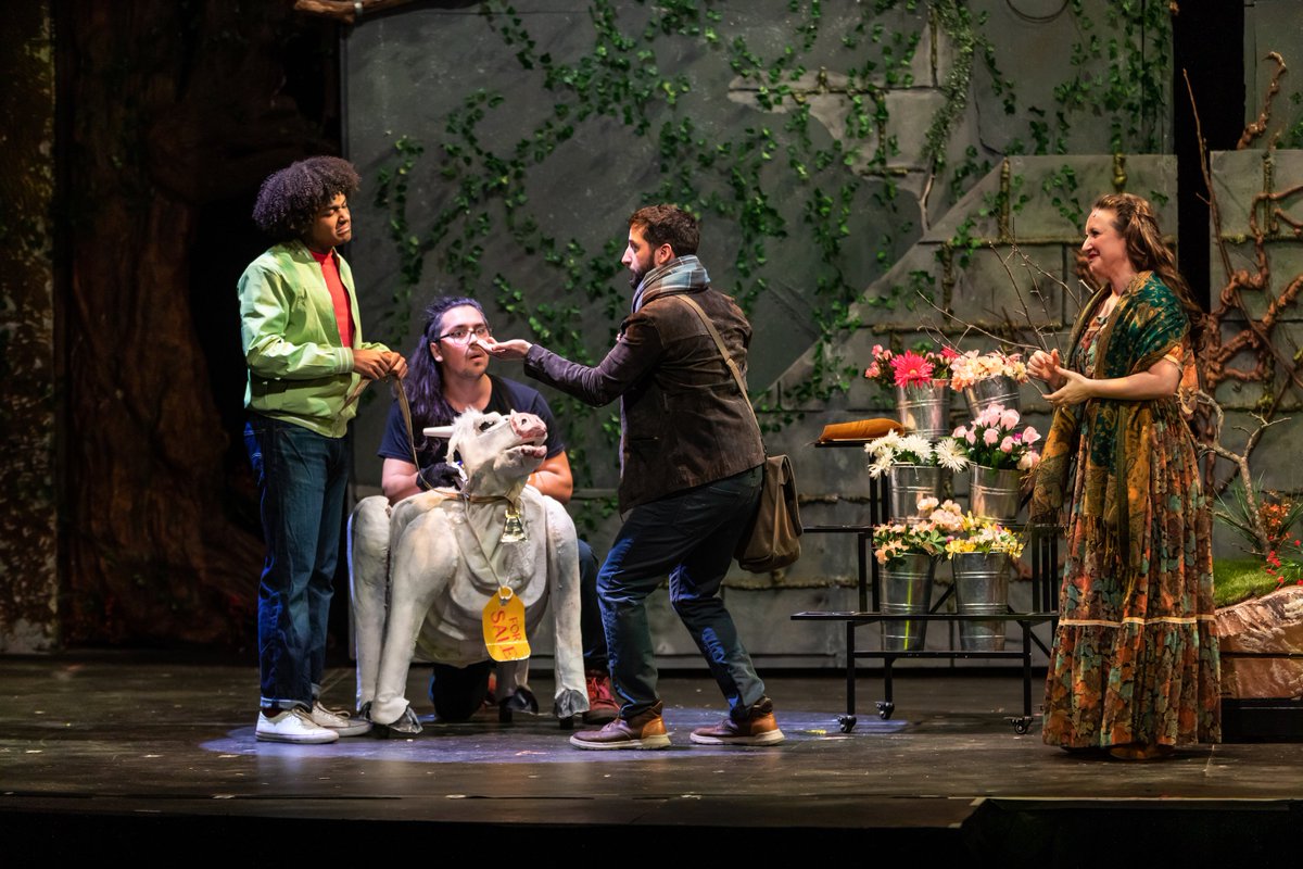 TheWing's tweet image. 2017 NTC Grant Recipient @shortnorthstage's Into the Woods features contemporary costuming by Darcy Kane &amp;amp; dynamic puppetry by Edward Carignan. #DesignDays