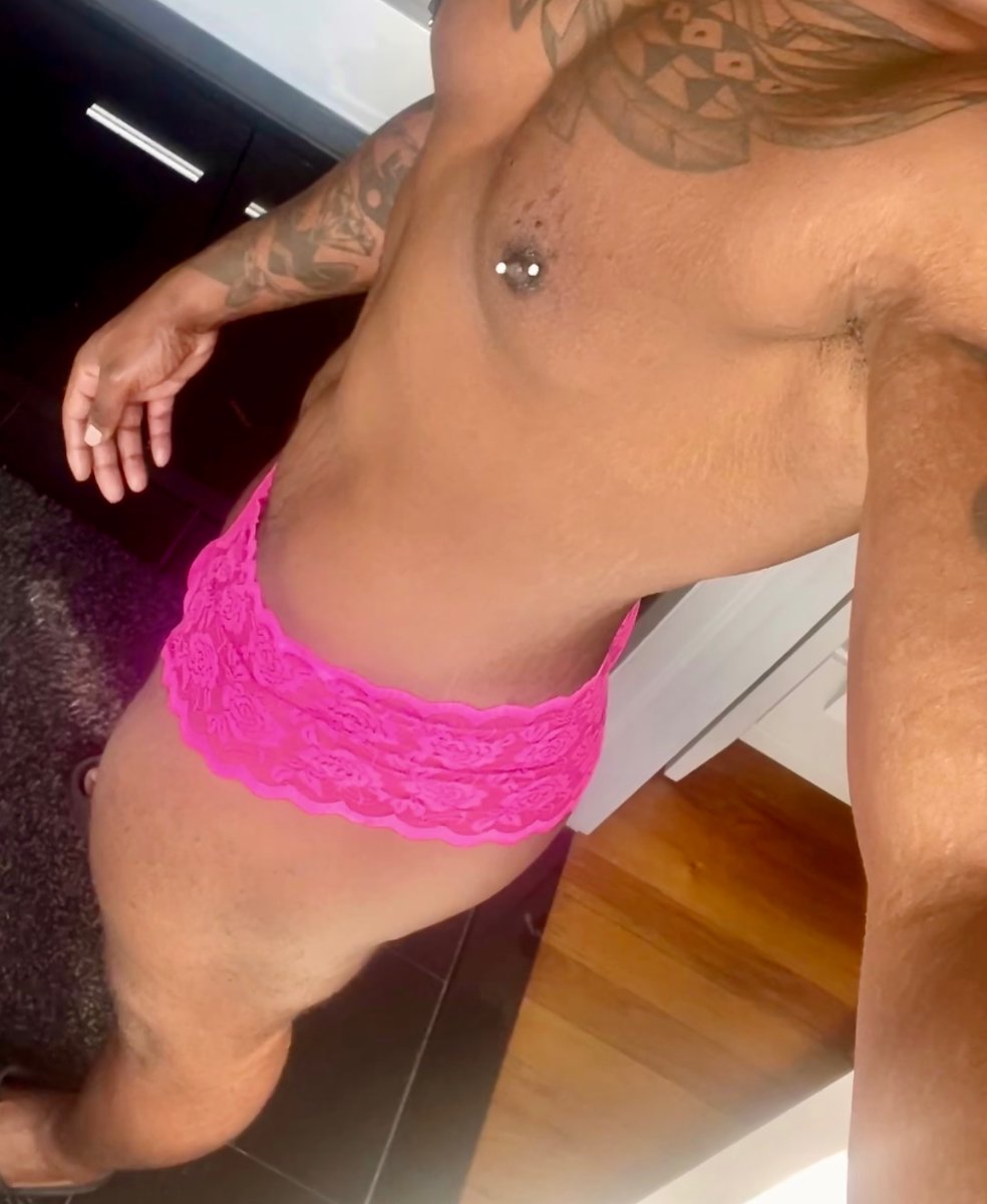 beeFFy_princess's tweet photo. Who likes to see their subs wearing lace💓 https://t.co/CPNJvldFVa