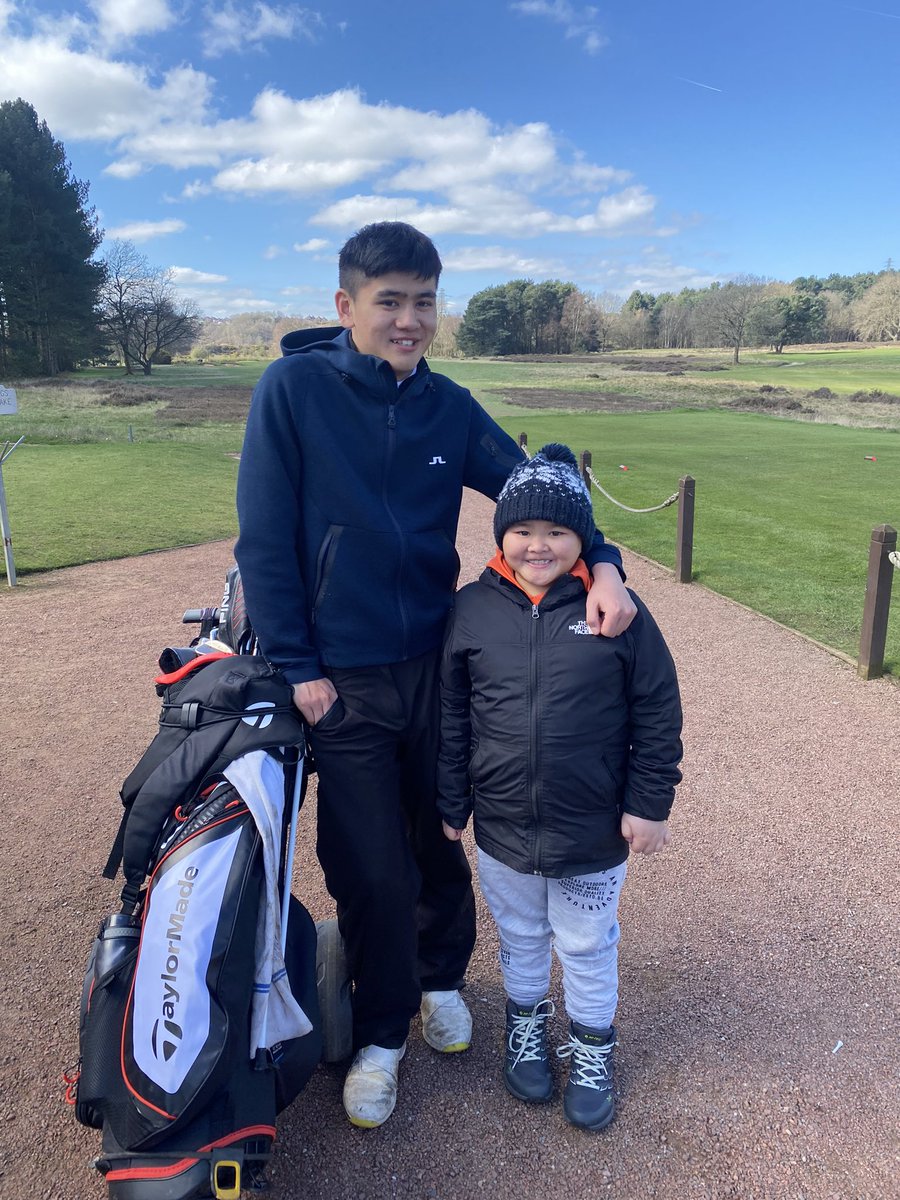 golfdad888's tweet photo. Good couple of weeks for Ethan, working hard with swing changes and getting better all the time… even brought his mascot with him 🤩#OnwardsandUpwards 💪 @thenugc @StevenRobbo45 @NickSotoGolf https://t.co/dFWiJtcSwU