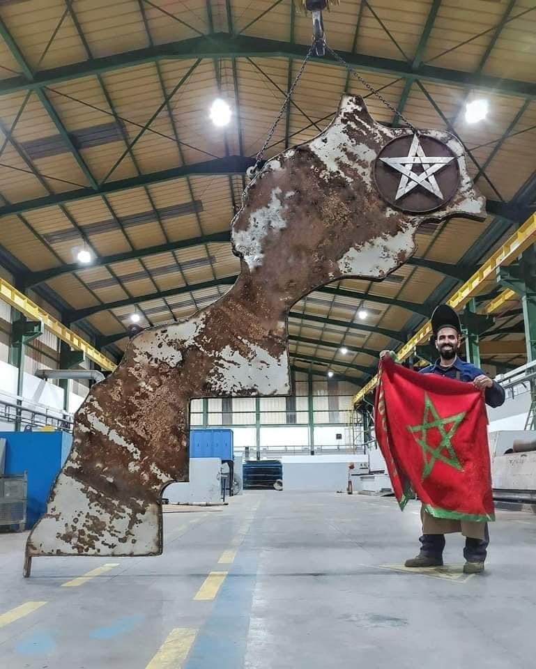 drisssenhaji2's tweet image. هذا واحد الورش في الجرف الاصفر مبادرة دايرها المكتب الشريف الفوسفاط الجرف الاصفر  ودايرينها لاعادة تدوير المتلاشيات الحديدية ولكن ما شاء الله إبداع