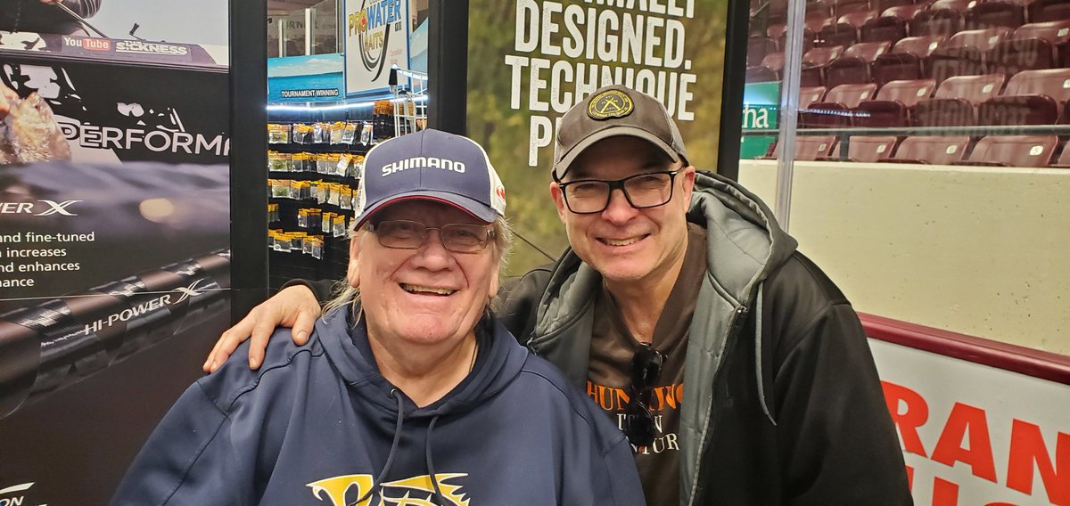 OutdoorWalsh's tweet photo. Fun time yesterday with @GilmourGirl_01 at the #CanCast fishing show in #PTBO! Always nice to catch up with @BobIzumi &amp; Big Jim! https://t.co/ojHpt9cbYY