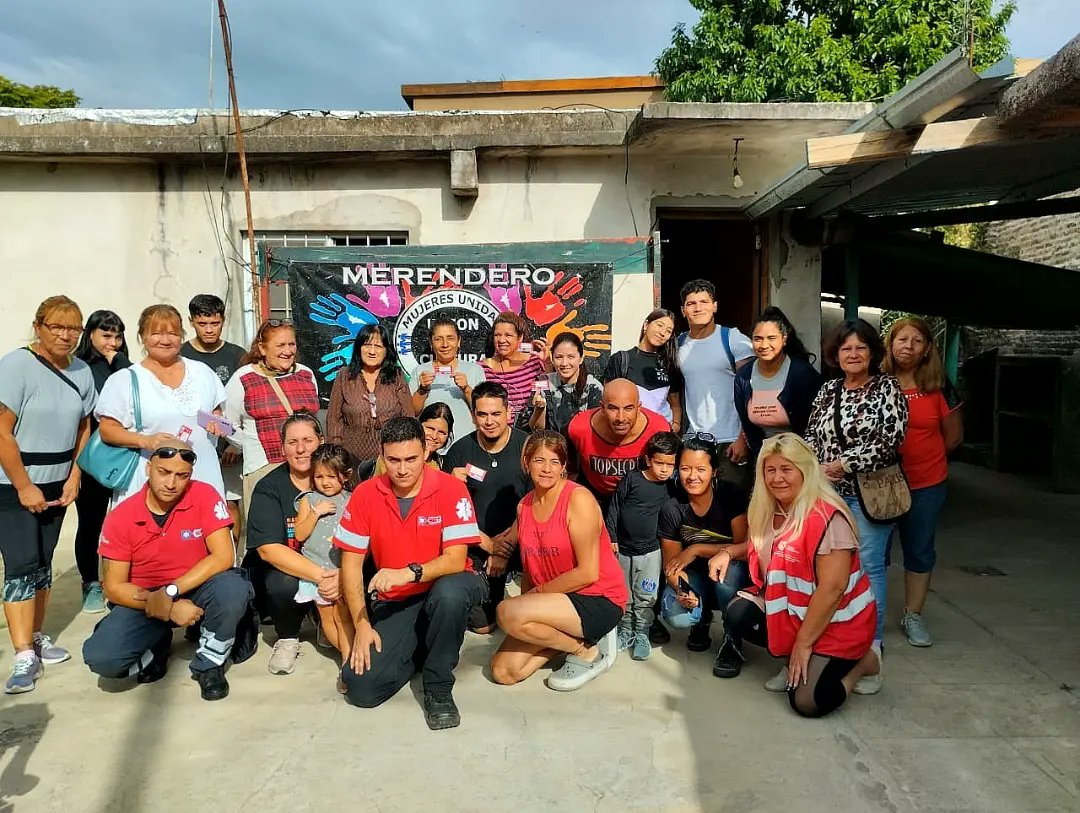 tigre_social's tweet photo. En el marco del programa Tigre Cuida tu ❤️, continuamos realizando cursos de Reanimación Cardiopulmonar junto a @Salud_Tigre. 
Estuvimos en esta oportunidad en:
📌Centro Comunitario Municipal, Don Torcuato.
📌Merendero Mujeres Unidas, Ricardo Rojas.
@MunicipioTigre
@ZamoraJulio https://t.co/5YE3pGAkoK