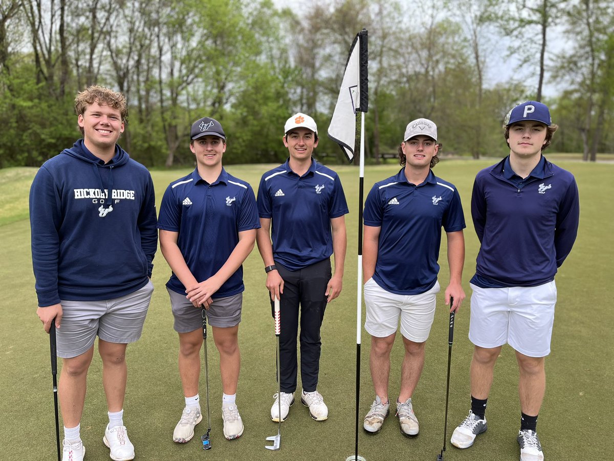 HRHSBullsGolf's tweet photo. ⛳️Bulls finish 5th⛳️
@Gm4Sports Conference Match 5 of 7 and @hrhsbulls shoot 178 in the 🌧️

Bulls Scores
@LukeSbardella 40
Kyle Linker 45
@LleytonM_10 46
@jake_baucom 47
Trevor Talbot 47 https://t.co/H0DEurVr6o