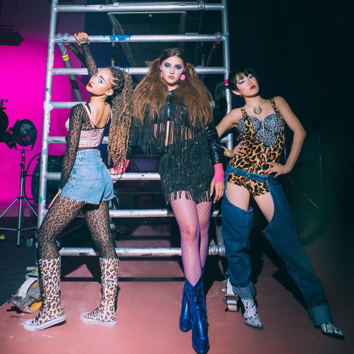 melanietportal's tweet photo. Soya soya! #RodeoinTokyo
📸 | Now United via redes sociais https://t.co/3ZaZW2xoyy