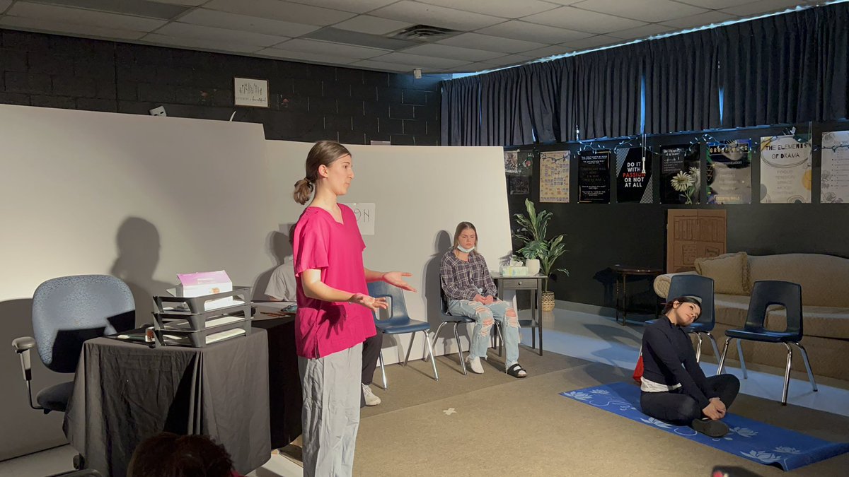 RoomHappens's tweet photo. Theatre Practitioner Seminars with the 11s.  #StanislavskyStrausburgArtaudBrechtBoal https://t.co/78mwvrs1CZ