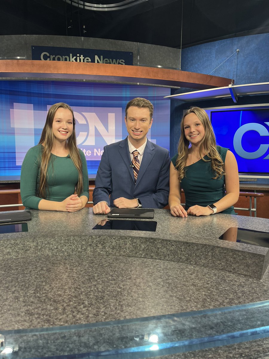 Got to do a really fun 3-shot with @ShiraTanzer_ and @JohnSBrownTV! Tune in to @cronkitenews at 4:30pm!