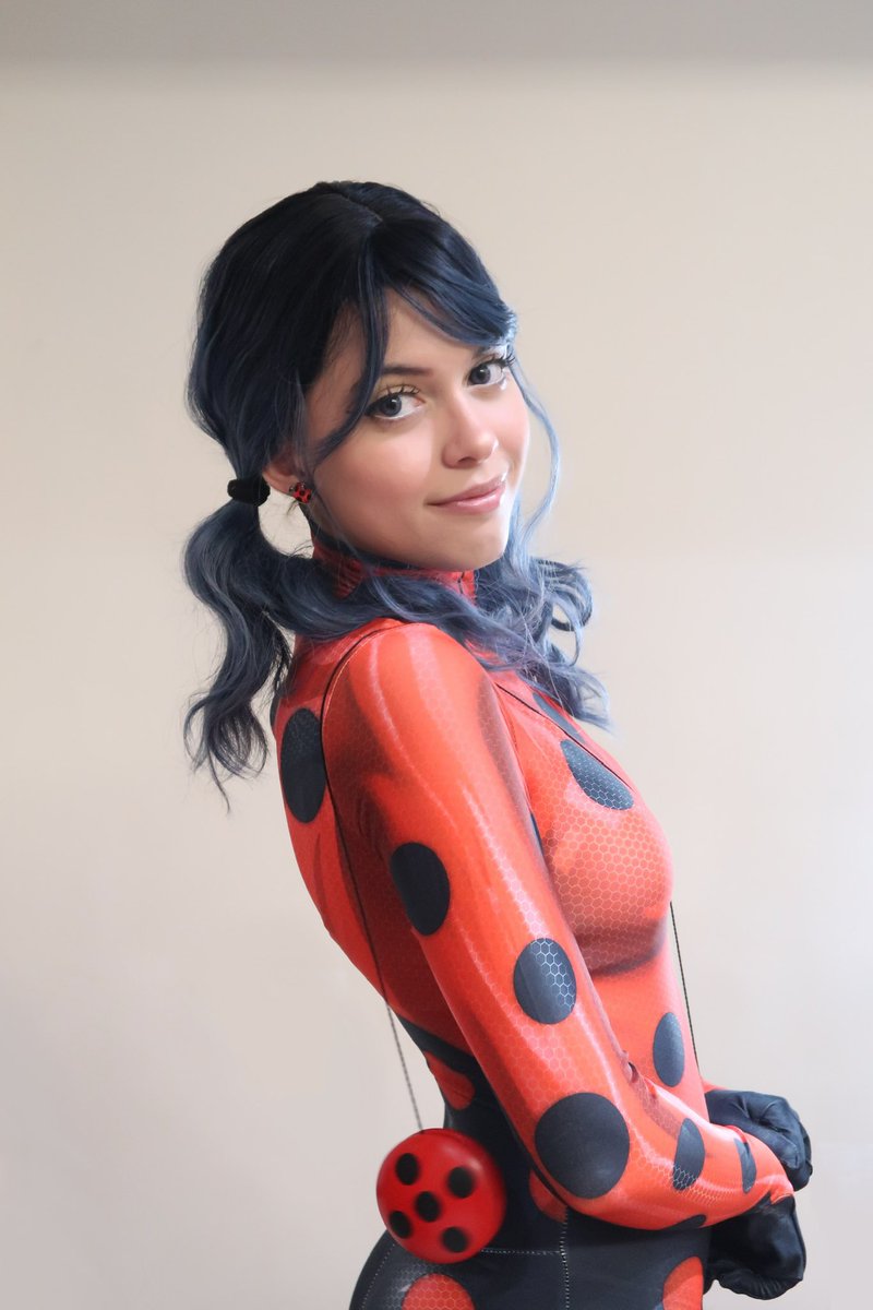 giovannafdgata's tweet image. AVISA QUE O COSPLAY FINALMENTE ESTÁ COMPLETO 🗣🗣🗣🗣🖤🖤🖤🖤

#miraculous #MiraculousLadybug
#MiraculousSeason5 #cosplay #ladybug #miraculouscosplay