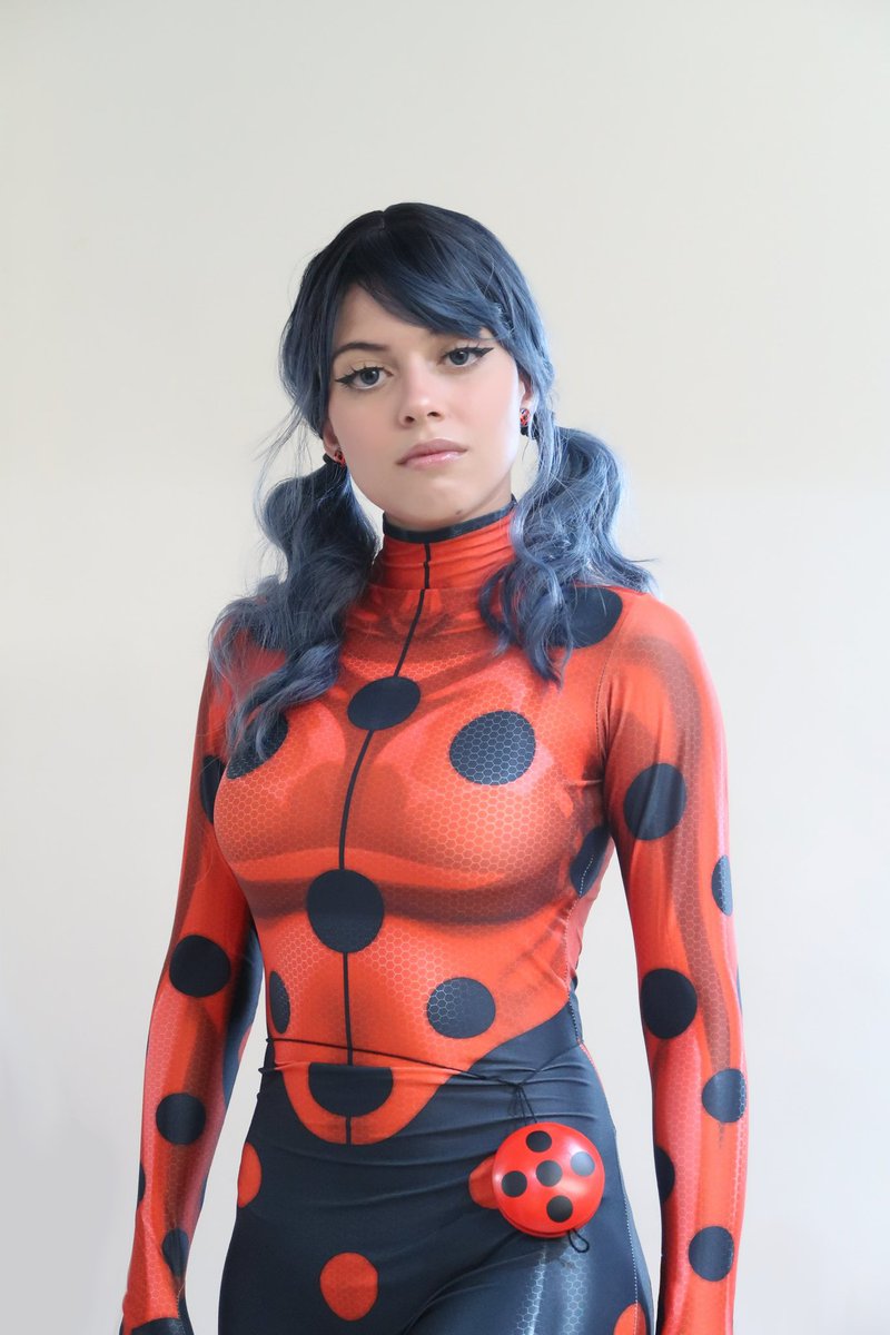 giovannafdgata's tweet image. AVISA QUE O COSPLAY FINALMENTE ESTÁ COMPLETO 🗣🗣🗣🗣🖤🖤🖤🖤

#miraculous #MiraculousLadybug
#MiraculousSeason5 #cosplay #ladybug #miraculouscosplay