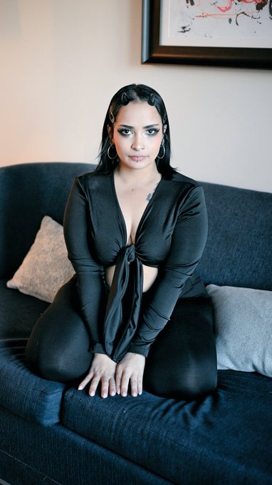 How much sex can cause an overdose I don't wanna die but I'll get close https://t.co/Fx1tmaHEJz