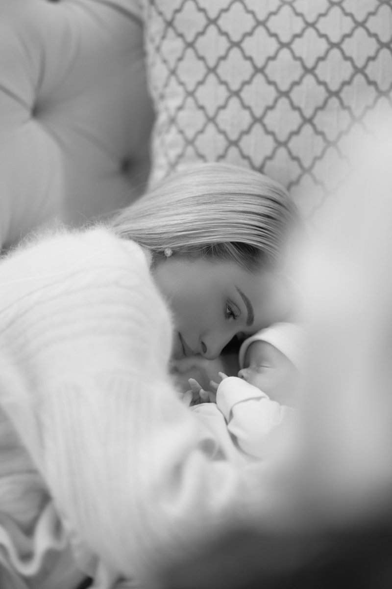 Paris Hilton tweet media