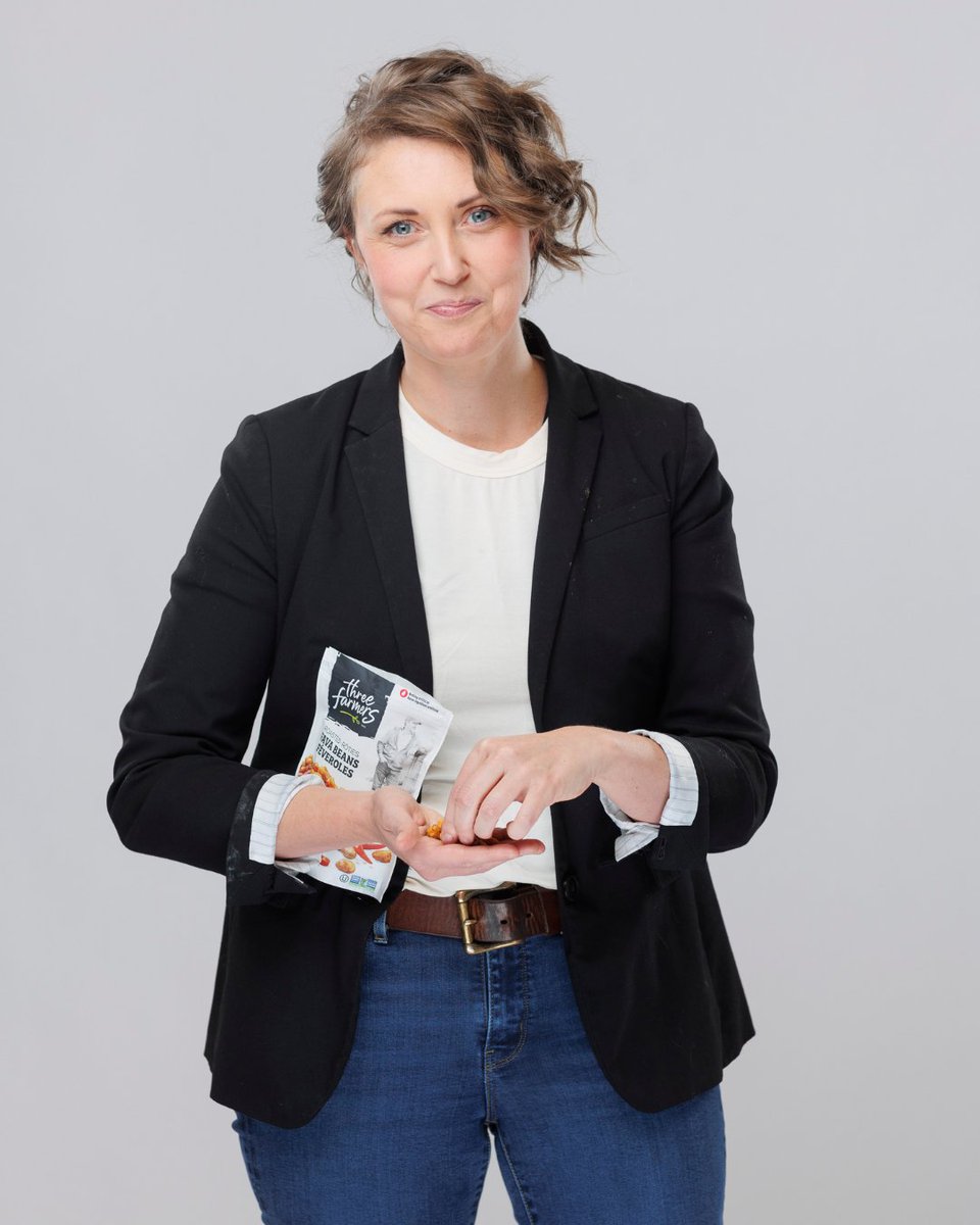 ThreeFarmers's tweet image. We asked Co-Founder Elysia about how she likes to enjoy our Three Farmers snacks. She said:

"I have a bag of Three Farmers snacks in my car, in my office, and pretty much anywhere I go to help curb hunger."

#threefarmers #plantbasedsnacks #vegansnacks #allergenfreesnacks