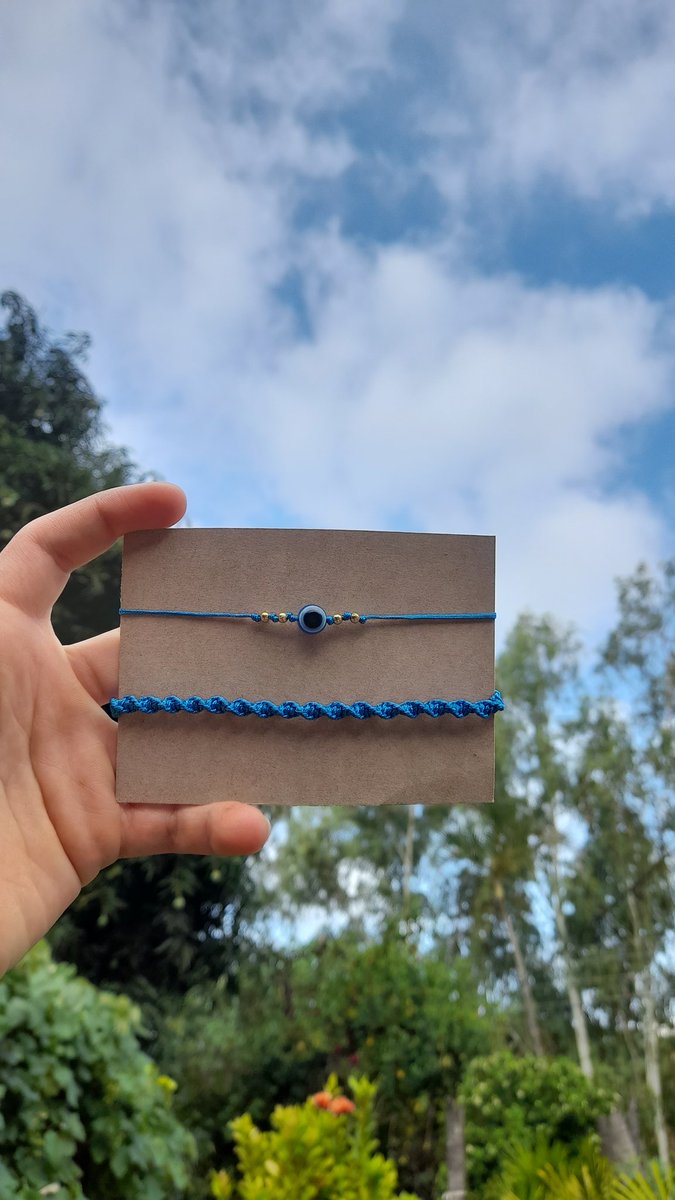 keyframe_py's tweet image. Aceptarias está bella pulsera @keyframe_py ? 
-Recibir