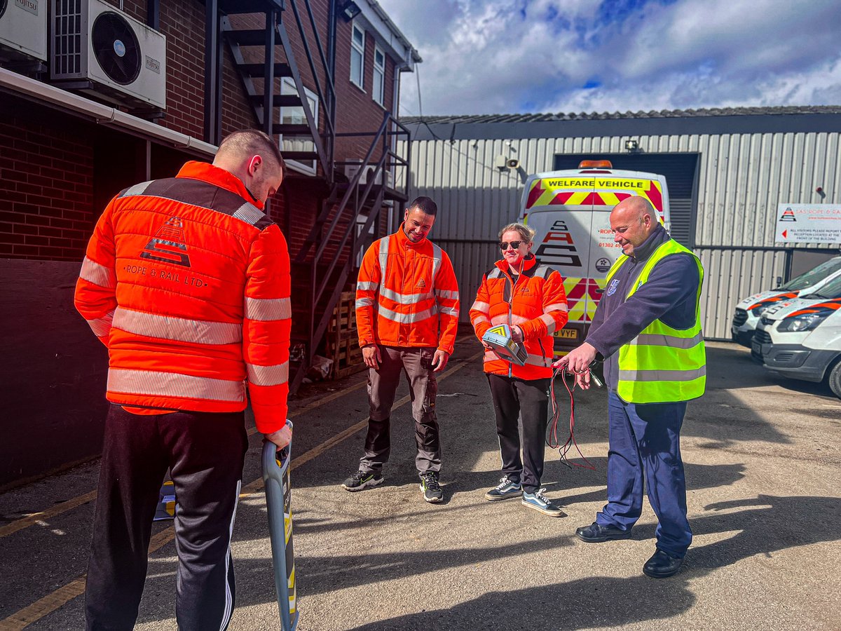 SASRopeandRail's tweet photo. The two day Cat (Cable Avoidance Tool) and Genny (Signal Generator) train the trainer course is a city and guilds certified course which enables our very own SAS operatives to become instructors and deliver in house training. 
#training #companytraining #skills #signalgenerator https://t.co/IjS0lAaUdX