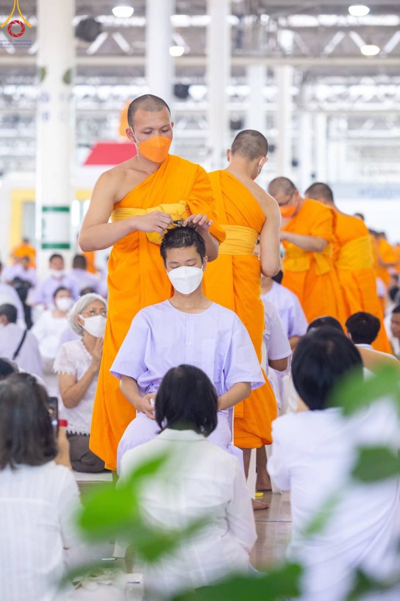 pworapoth's tweet photo. ภาพดี ๆ วัดพระธรรมกาย���ัดพิธีปลงผมธรรมทายาท พิธีขอขมา มอบบาตร และผ้าไตร ในโครงการอบรมสามเณร จำนวน 4 โครงการ วันเสาร์ที่ 1 เมษายน พ.ศ. 2566 วัดพระธรรมกายจัดพิธีปลงผมธรรมทายาท ในโครงการบรรพชาสามเณรฟื้นฟูพระพุทธศาสนาทั่วไทย “ปิดเทอม เติมธรรม” ปี พ.ศ. 2566 #บวช #สามเณร #คำคม #ธรรมะ https://t.co/klPskLESTg