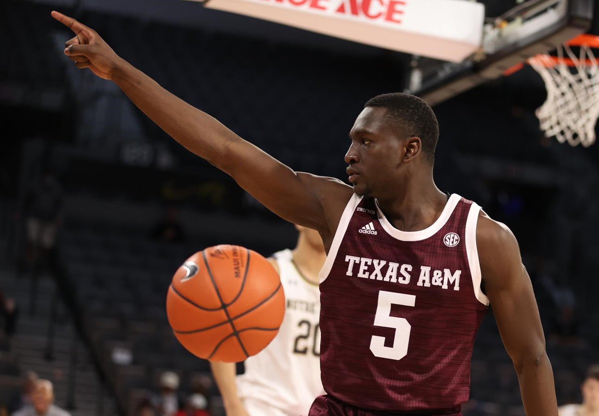 I can sleep peacefully tonight knowing Hassan Diarra is a national champ and finished the game on the floor. So incredibly proud of him ❤️ <a href="/hassan_diarra11/">Hassan Diarra</a>