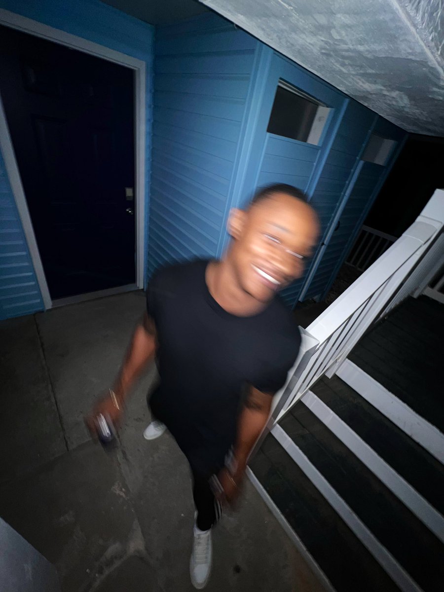 ykofcam's tweet photo. Can’t think over you talking https://t.co/vNjOu3GY9i