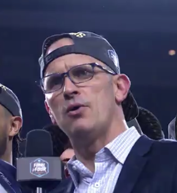 BarstoolStorrs's tweet photo. I would die for this man https://t.co/4Dd6OVvYjc