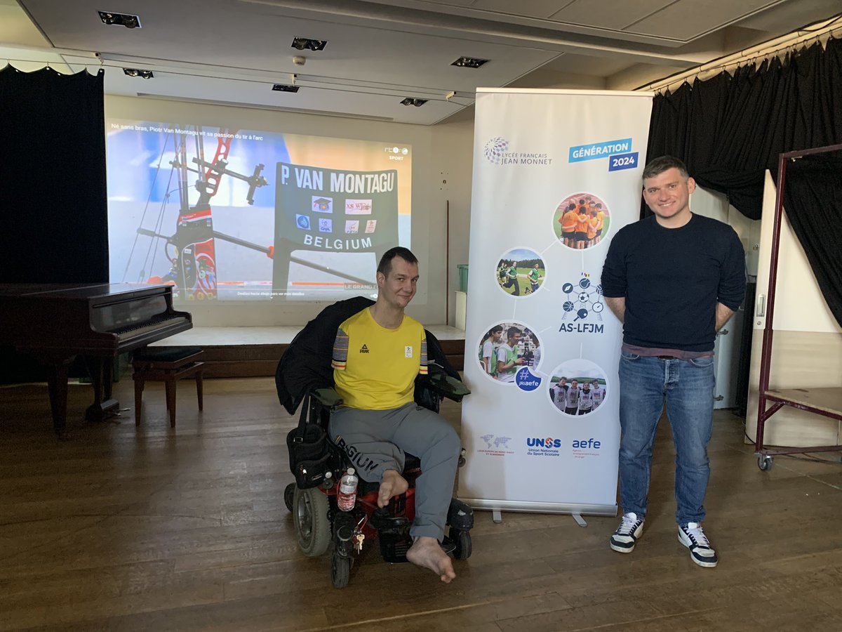 LfjmPrimaire's tweet photo. | #SOP23 | Jour 1 - Semaine Olympique et Paralympique au @LfjmPrimaire - Focus sur la rencontre avec un sportif de haut niveau- #PiotrVanMontagu- archer Paralympique Belge en présence de @julienker - #AmbassadeurSOP - #Enthousiasme - #Perseverance - #Valeurs-@aefeinfo-@Paris2024 https://t.co/xh8WbCp9Wc