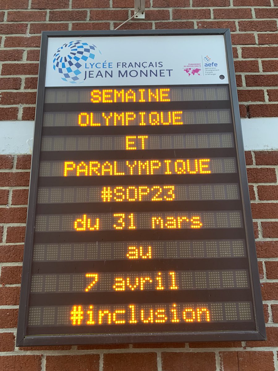 LfjmPrimaire's tweet photo. | #SOP23 | Jour 1 - Semaine Olympique et Paralympique au @LfjmPrimaire - Focus sur la rencontre avec un sportif de haut niveau- #PiotrVanMontagu- archer Paralympique Belge en présence de @julienker - #AmbassadeurSOP - #Enthousiasme - #Perseverance - #Valeurs-@aefeinfo-@Paris2024 https://t.co/xh8WbCp9Wc