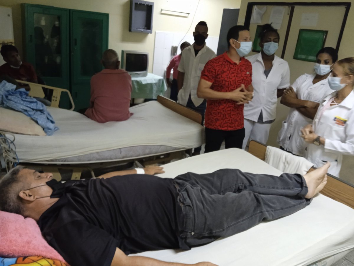 Para nosotros la patria nos es #Venezuela, para nosotros #Venezuela es el corazón de la patria.  #ChávezVive #CubaPorLaVida <a href="/cubacooperaven/">Brigada Médica Cubana en Venezuela</a> <a href="/MINSAPCuba/">Ministerio de Salud Pública de Cuba</a> <a href="/japortalmiranda/">José Angel Portal Miranda</a> 
<a href="/medica_monagas/">Misión Médica Cubana en Monagas</a> 
<a href="/Yamileyfany/">Yamile Rodriguez</a>