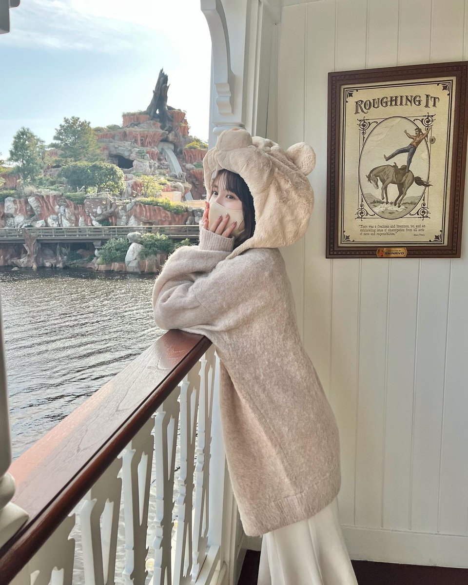 168_cherry2's tweet photo. @TDR_PR 
DisneySea にて淡色プーしたときの🫶🏻♡

 #ディズニーシー  #淡色女子
 #淡色プー  #ディズニー  #Disney  #プーさん  #淡色コーデ  #ファッション  #カーディガン https://t.co/9iq9IiWQAS