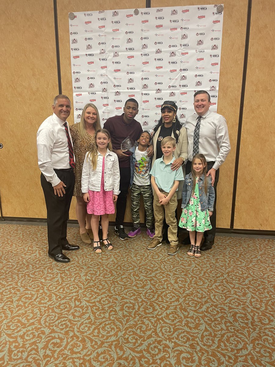 Hamilton Basketball (@hhschargerhoops) on Twitter photo Congratulations to Luther Smith Jr. who received his All State Award as well as the "Catalyst of Success' Award at the WBCA banquet Sunday afternoon in the Dells. So proud of you <a href="/LutherSmithJr8/">Luther Smith Jr.</a>! Way to represent Charger Nation with hard work, high character and humility. Congratulations to Luther Smith Jr. who received his All State Award as well as the "Catalyst of Success' Award at the WBCA banquet Sunday afternoon in the Dells. So proud of you <a href="/LutherSmithJr8/">Luther Smith Jr.</a>! Way to represent Charger Nation with hard work, high character and humility.