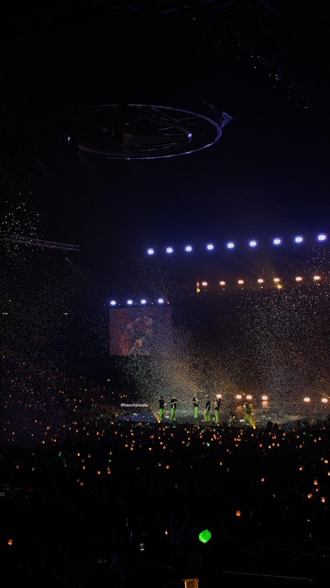 haechansafe's tweet photo. um dos melhores dias da minha vida, eu amo vocês mais do que eu amo viver. eu ainda tô sem palavras pra esse show, os meninos transbordam felicidade. por favor voltem logo 🥺🫶🏼 @NCTsmtown_DREAM #NCTDREAMberlin https://t.co/Irc63cWcfO