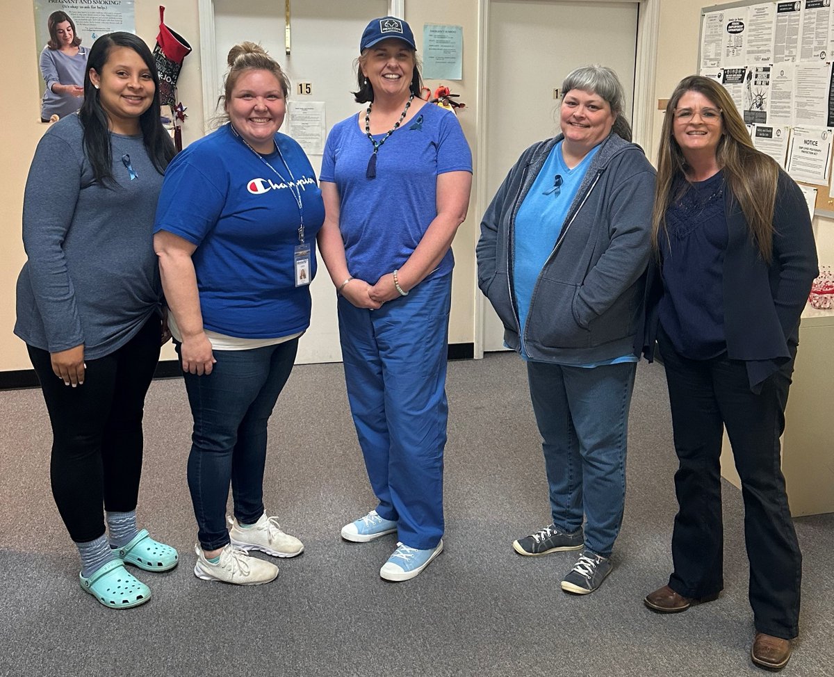 KyDCBS's tweet photo. Look who’s wearing blue! Our family services team in Mercer County DCBS posed for #WearBlue Day last week to kick off Child Abuse Prevention Month. Thank you Mercer team for all you do to support children and families! 💙
@PCAKY #CAPM2023 #WearBlue4KYKids #SouthernBluegrass https://t.co/soGA1EAjRw