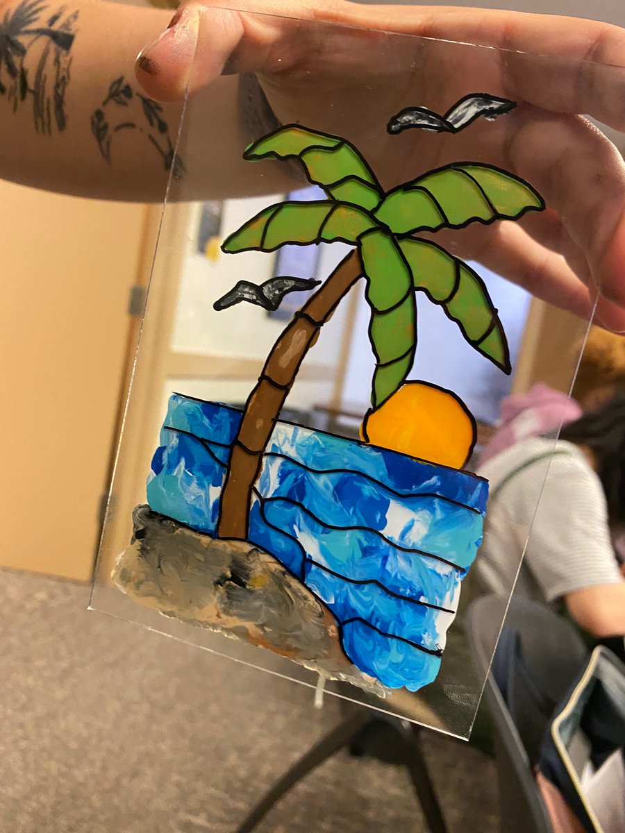 PurdueOGDI's tweet photo. Started Grad Student Appreciation week with the best combo: 🍩 donuts + glass painting 🎨. Thank you all for spending time with us ♥️ https://t.co/RLixdXrPoS