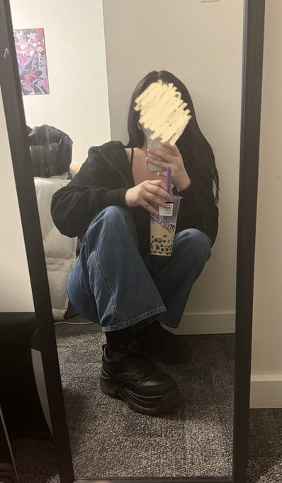 average booba enthusiast https://t.co/Hk98VYKNYt