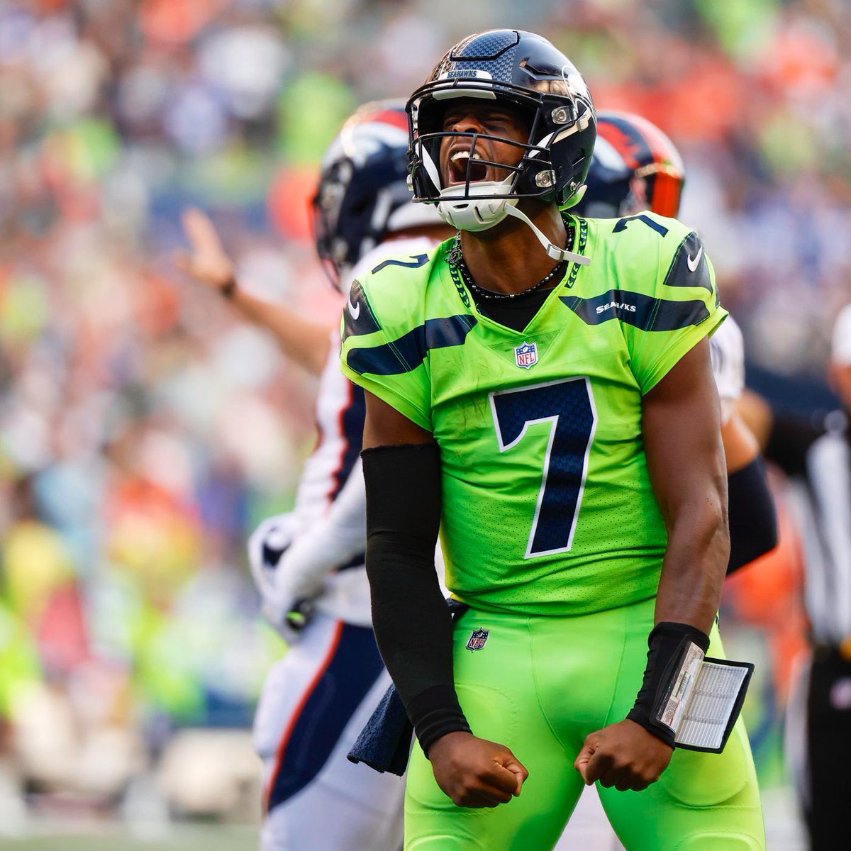 ECSN206's tweet photo. "… You tell me Russ got traded, and now it’s an open competition? I’m going to be like, “Not for long.” You tell me Denver has the best D in the league? I’m going to march it down the field, first drive of Week 1, and get six. You tell me it’s a rebuild? I’m going to start thinking playoffs. You tell me I made the Pro Bowl? I’m going to try to make 10 Pro Bowls. You tell me we had a “nice” season? I’m going to follow it up with a great season. That’s just always my mentality with things — I’m always trying to get better."

- Geno Smith

(via @PlayersTribune )
#Seahawks