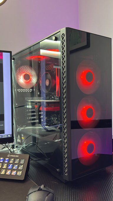 I&rsquo;ve literally never changed the RGB colours of my PC cos I don&rsquo;t know how LOL can anyone help what software<a href="/tag/erastour"class="tags"><span>#erastour</span></a>