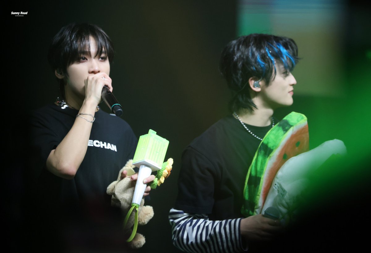 230403 Berlin
🐻🐯
#MARK #HAECHAN #해찬 #마크